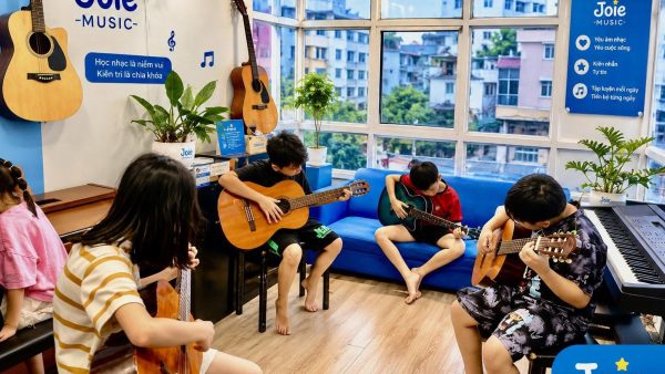 Lớp Guitar Mỹ Đình  Học Guitar bài bản từ cơ bản đến nâng cao